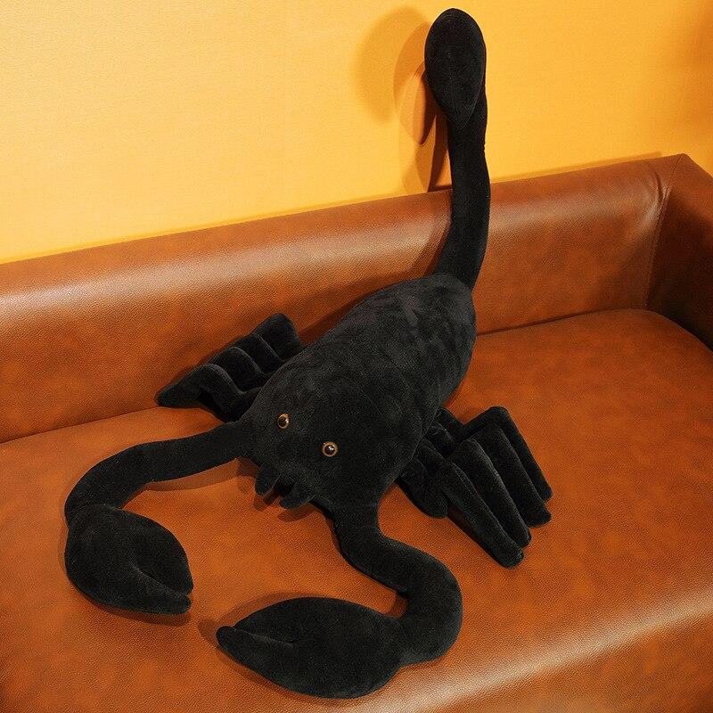 Befez | Brown Scorpion Pendant