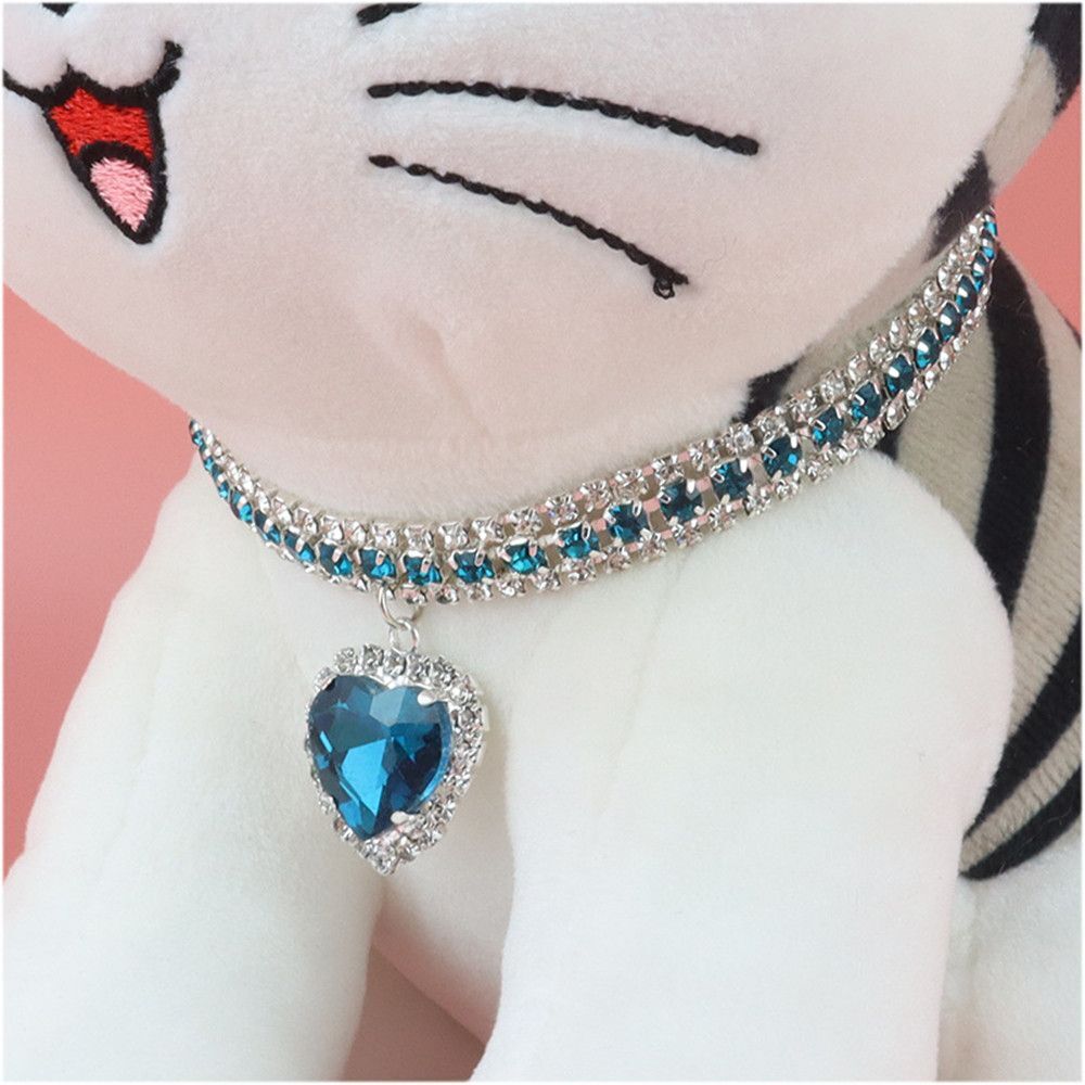 Sparkling Crystal Cat Collar with Heart Pendant