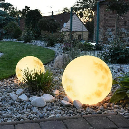 Beautiful Outdoor Solar Lamp