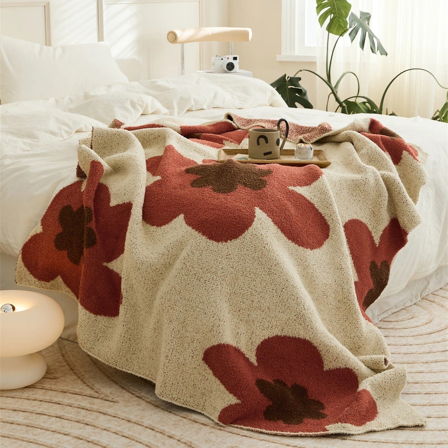 Plush Soft Microfiber Blanket for Cozy Warmth