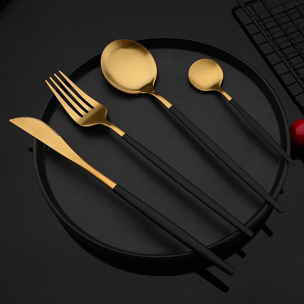 Elegant Gold Flatware Set for Fine Dining