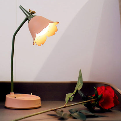 Pretty Floral Table Lamp