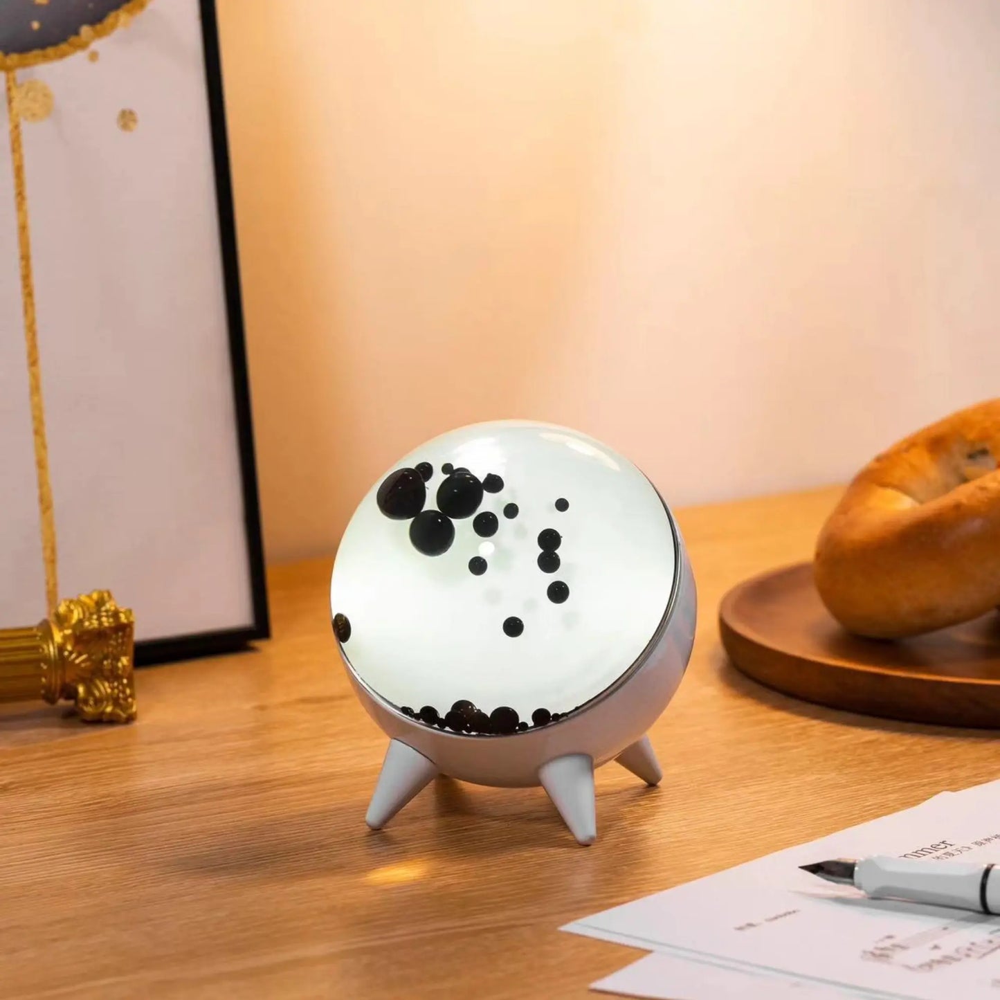 Colorful Sound Sensitive Ferrofluid Lamp