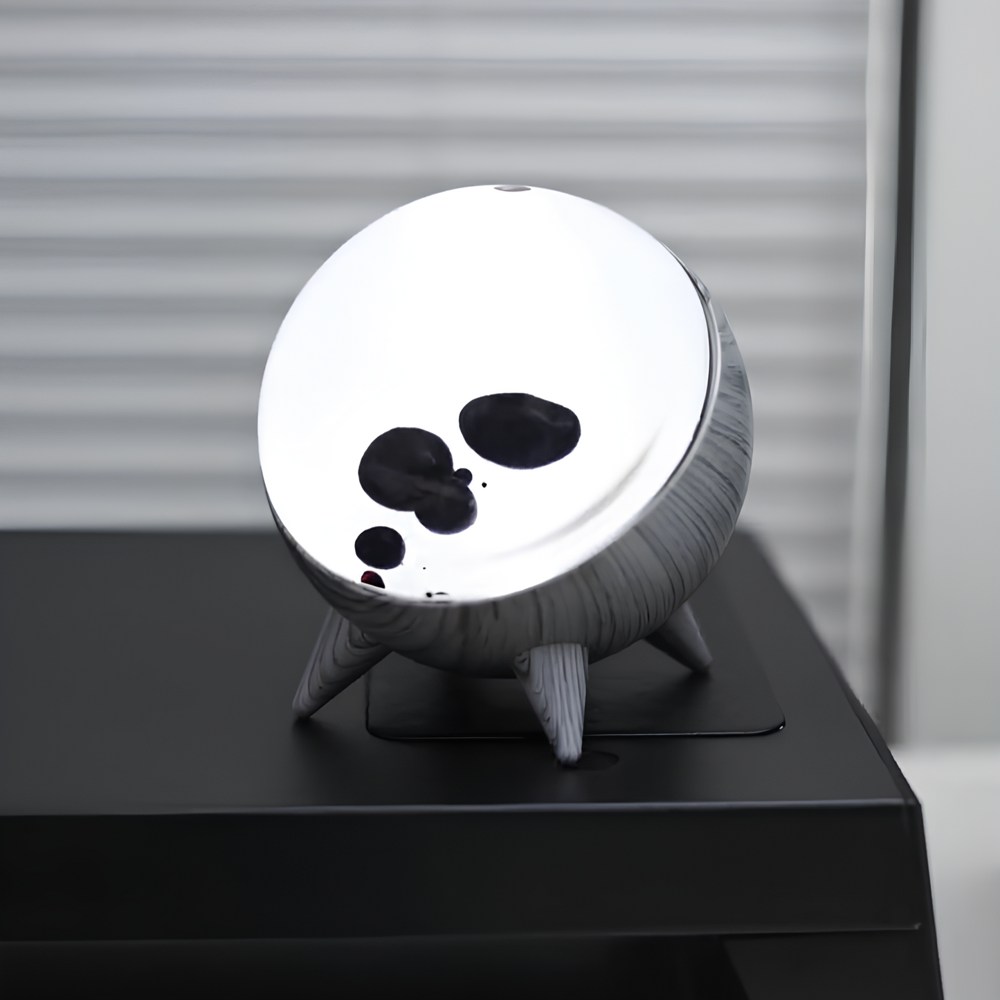 Colorful Sound Sensitive Ferrofluid Lamp