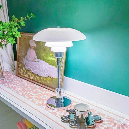 Stylish Desk Lamp with Sleek Design