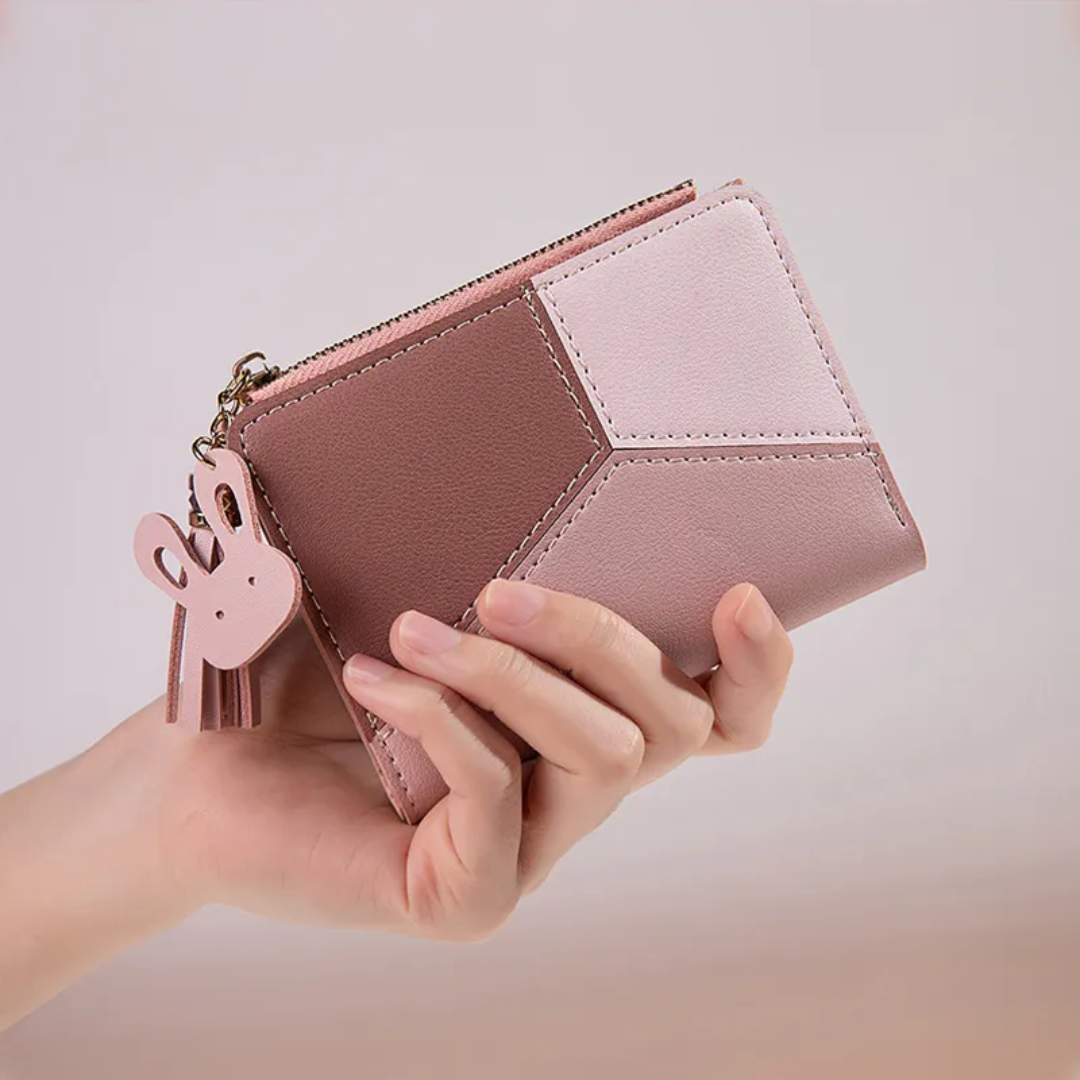 Small Purse with Fashionable Fringe Detail