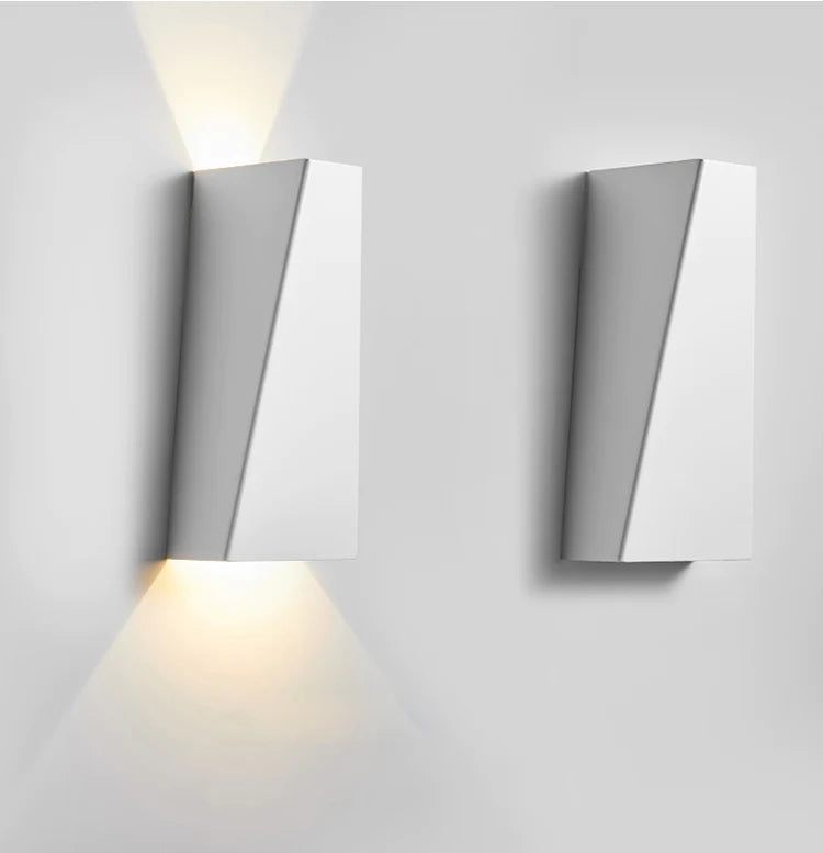 Elegant Modular LED Wall Light for Home Decor