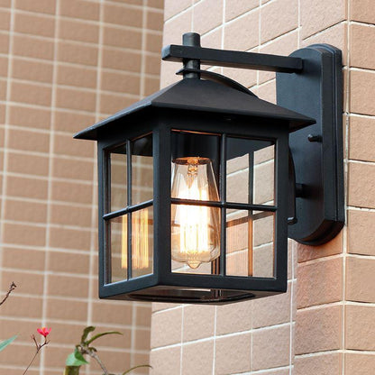 Traditional Garden Outdoor Light