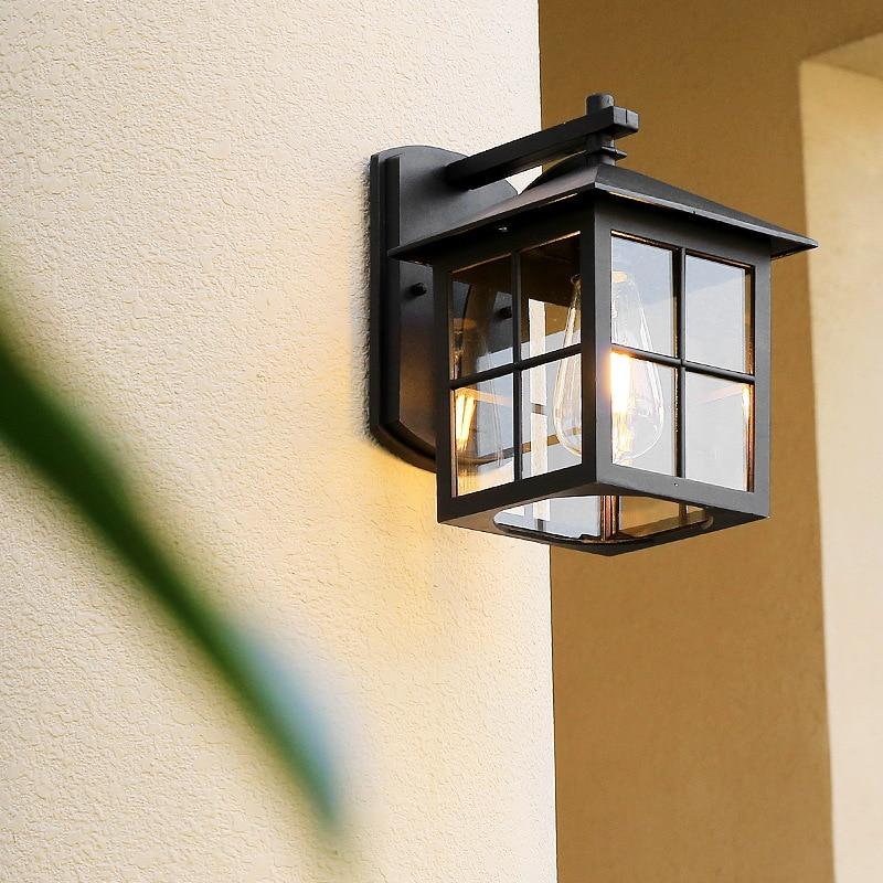Traditional Garden Outdoor Light