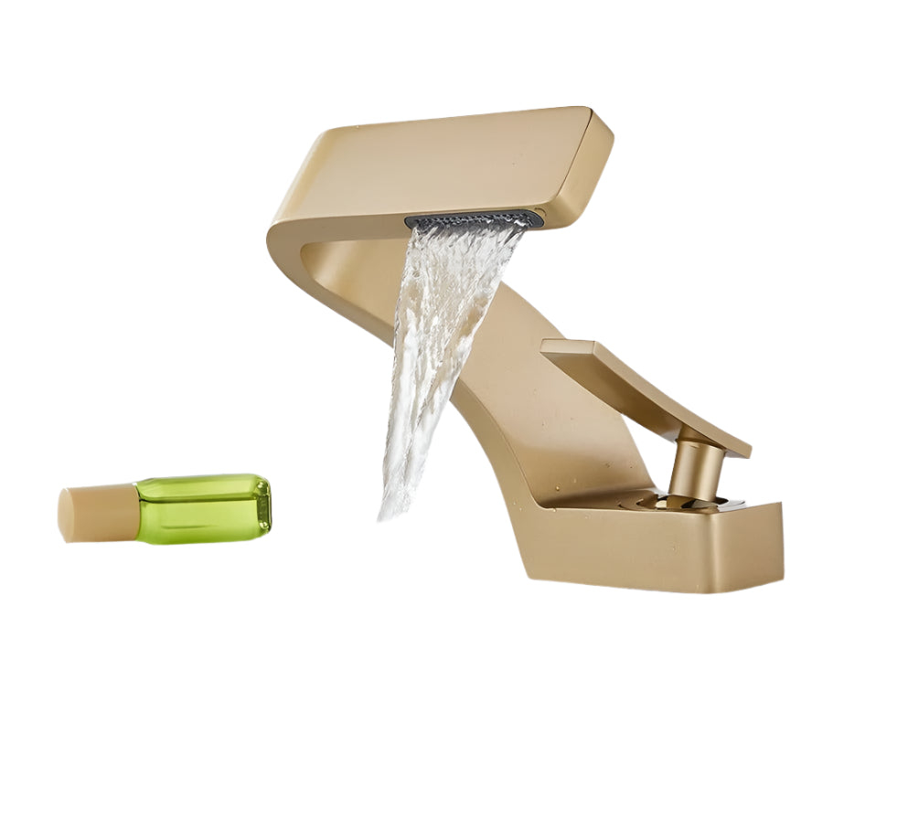 Stylish Chrome Kitchen Sink Faucet