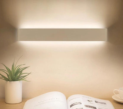 Stylish LED Wall Light - Perfect for Any Room