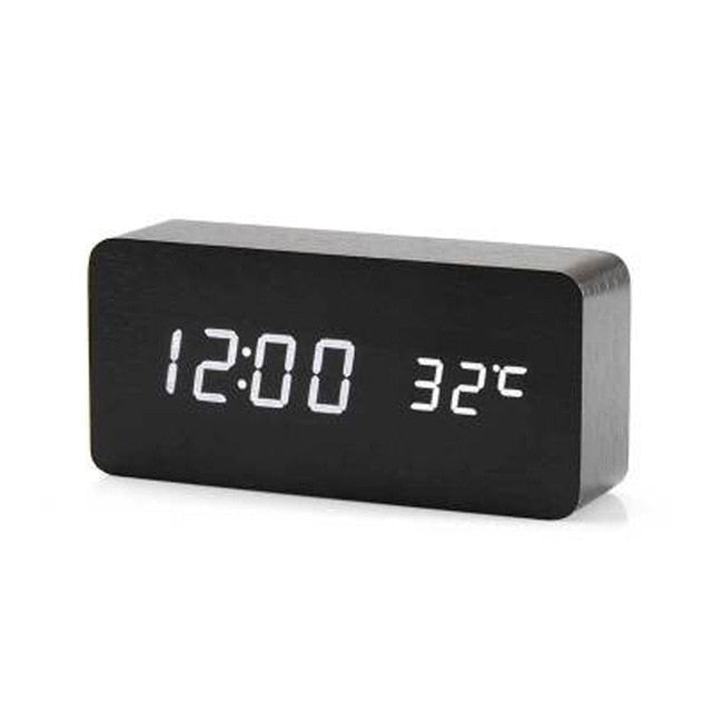 Simple Voice Controlled Digital Alarm Clock