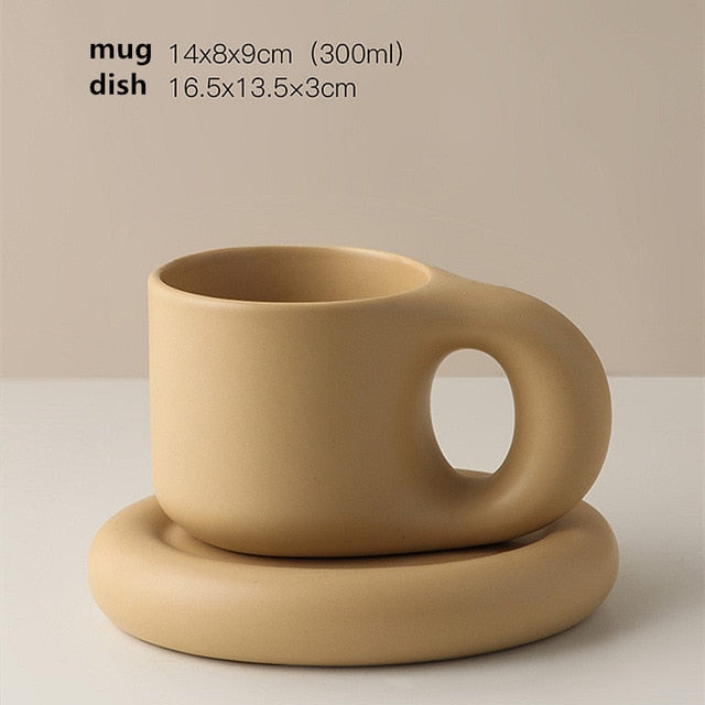 Simple Elegant Porcelain Tea Cup and Saucer Set