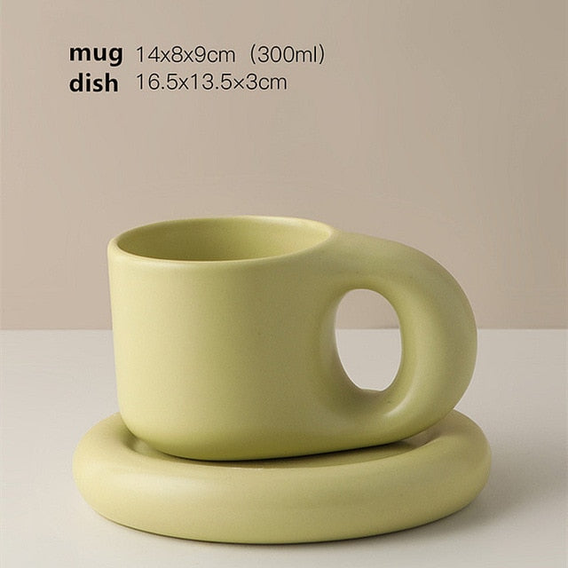 Simple Elegant Porcelain Tea Cup and Saucer Set