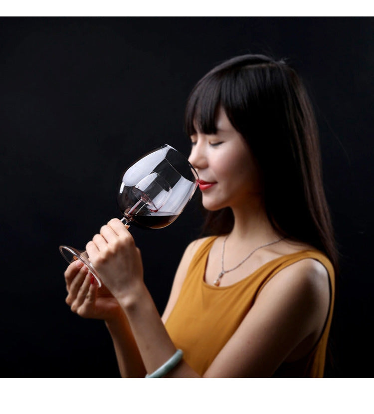 Unique Design Fountain Wine Glass