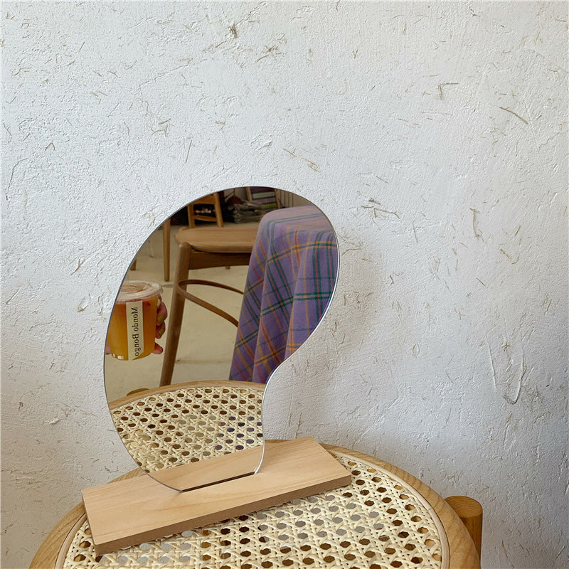 Stylish Curved Wall Mirror