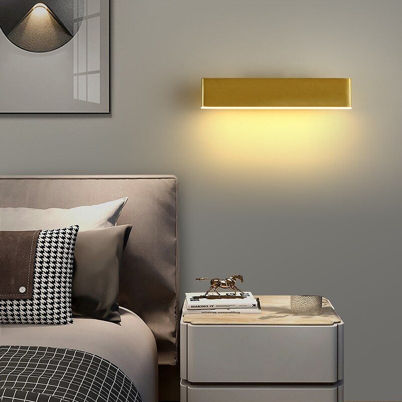 Adjustable Contemporary Wall Light