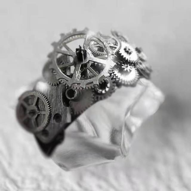 Unique Gold Tone Mechanical Unisex Ring