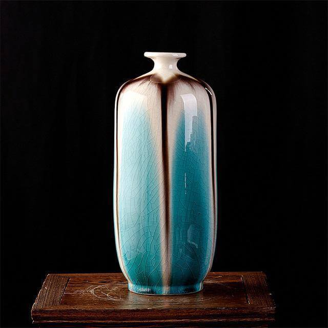 Traditional Chinese Ice Crack Decorative Vase