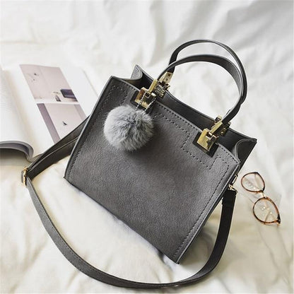 Soft Genuine Leather Ladies Shoulder Handbag