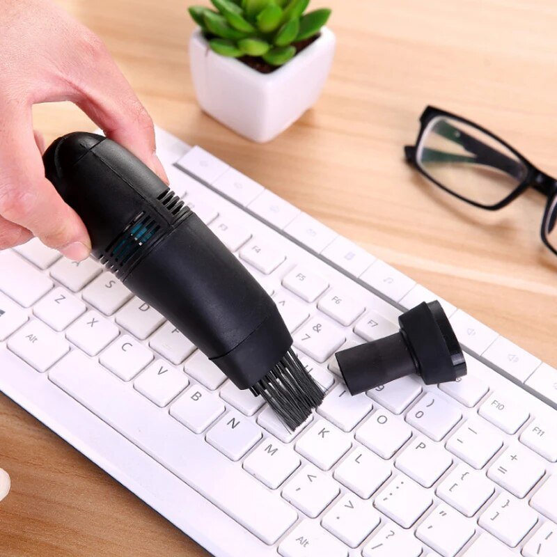 Compact Keyboard Cleaning Vacuum