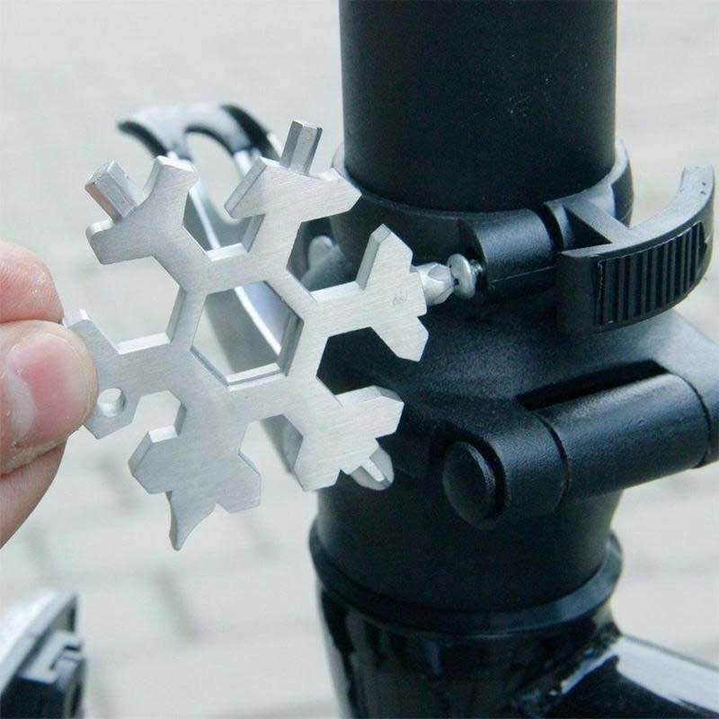 Ultimate 18-in-1 Outdoor Survival Pocket Tool