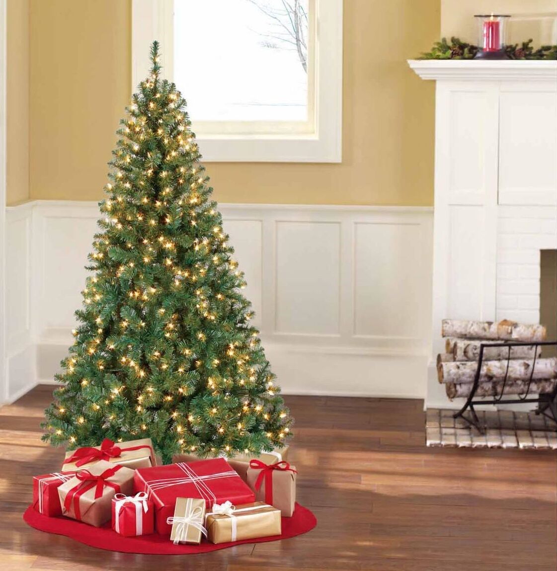 6.5ft Pre-Lit Christmas Tree with 300 Mini Lights