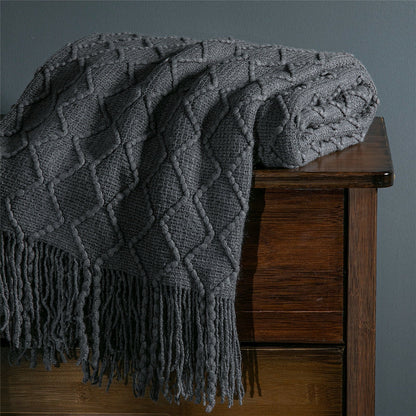 Cozy Plaid Throw Blanket with Tassels for Sofa