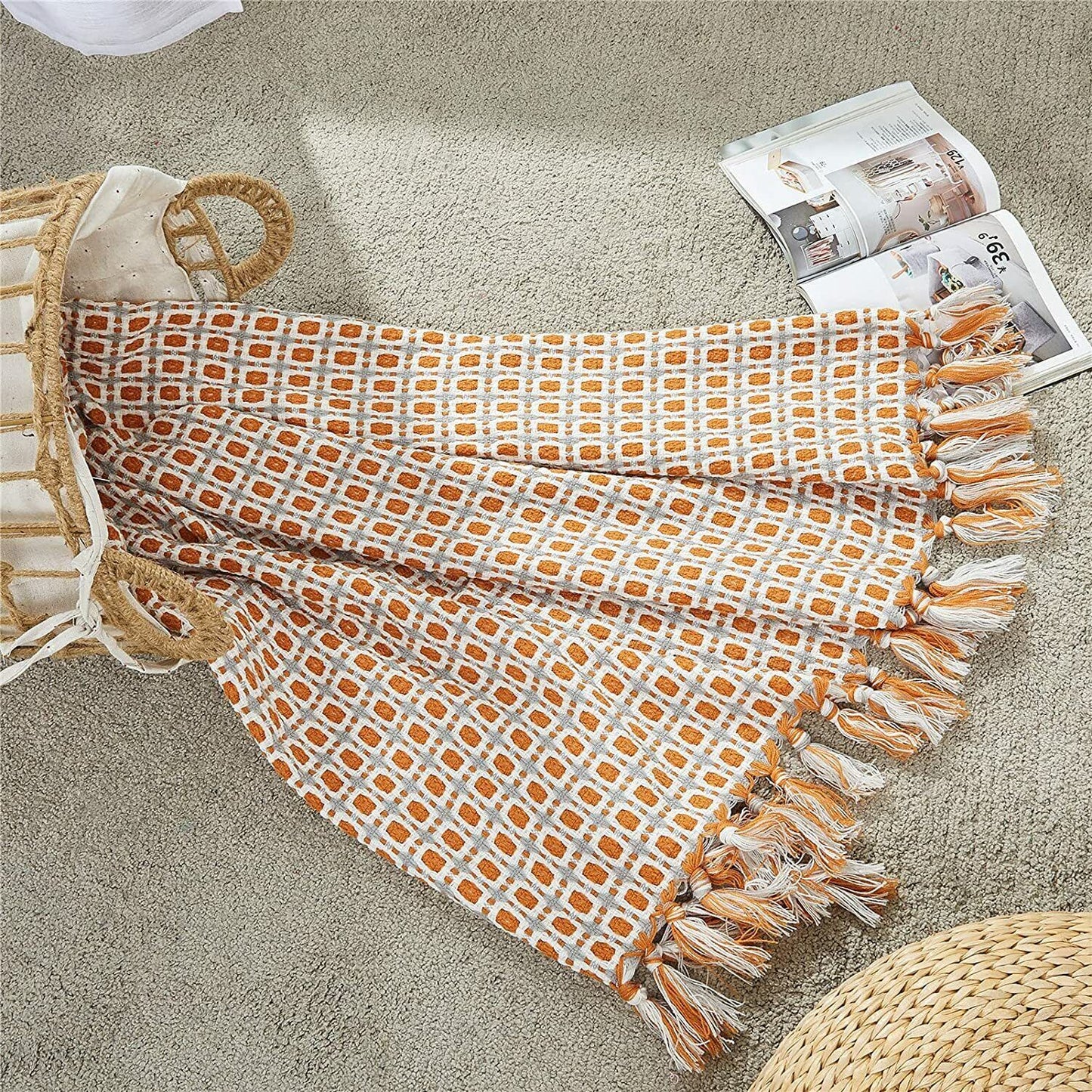 Cozy Plaid Throw Blanket with Tassels for Sofa
