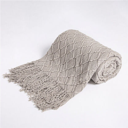 Cozy Plaid Throw Blanket with Tassels for Sofa