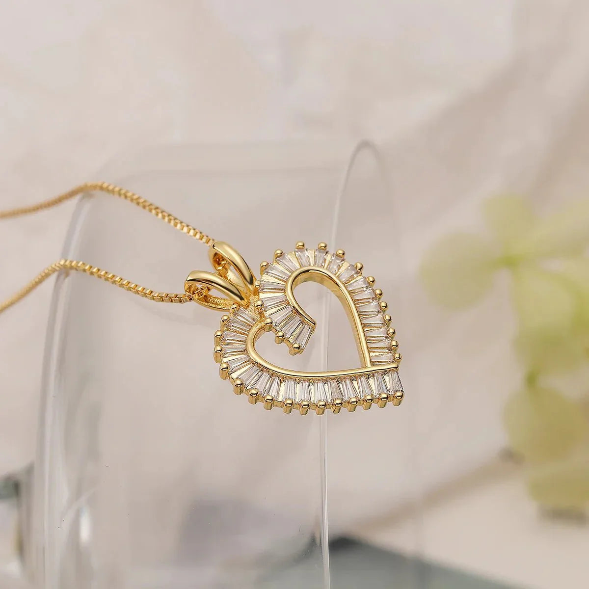 Sparkling Heart Diamond Pendant Necklace