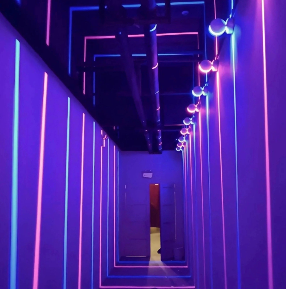 Colorful LED Strip Light with 360 Degree Projection - Befez