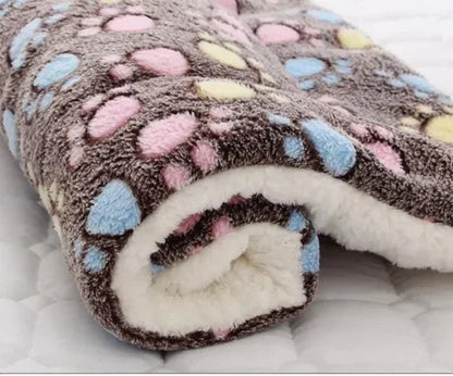 Cozy Plush Kitten Throw Blanket
