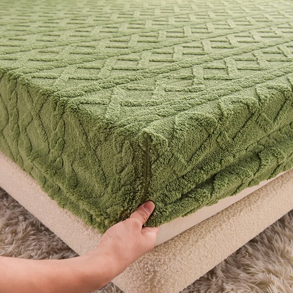 Cozy Plush Blanket for All Seasons Sleep