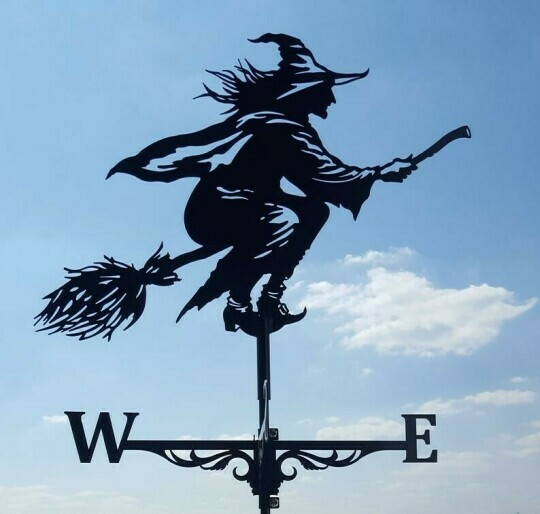 Unique Outdoor Garden Wind Vane Decor