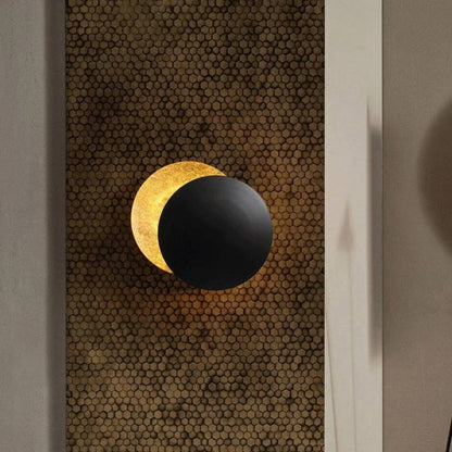 Befez | Moonlit LED Wall Lamp