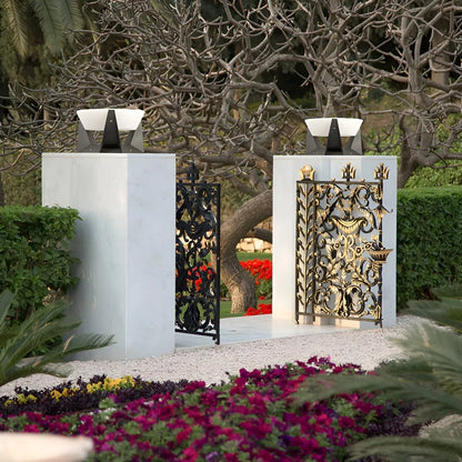 Befez | Traditional Asian Solar Powered Garden Lamp