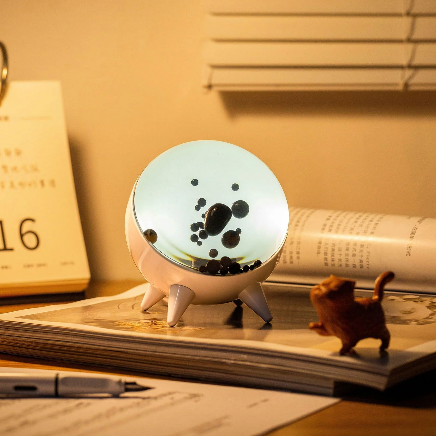 Colorful Liquid Motion Lamp - Befez